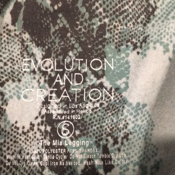 EVCR Snake Print Crop High Waist Leggings Size S - Picture 7 of 8